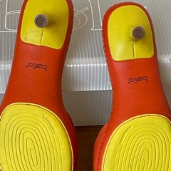 Vintage Bolo Orange, Yellow, and Blue Sandals - Picture 6 of 8